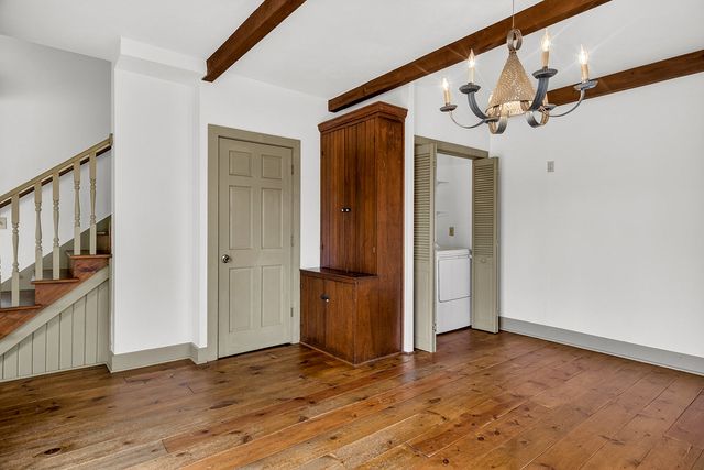 127 W RIVER Street, Rockton, IL 61072