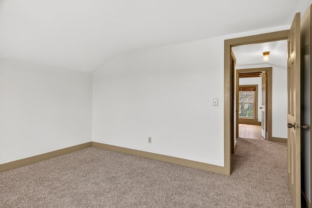 127 W RIVER Street, Rockton, IL 61072