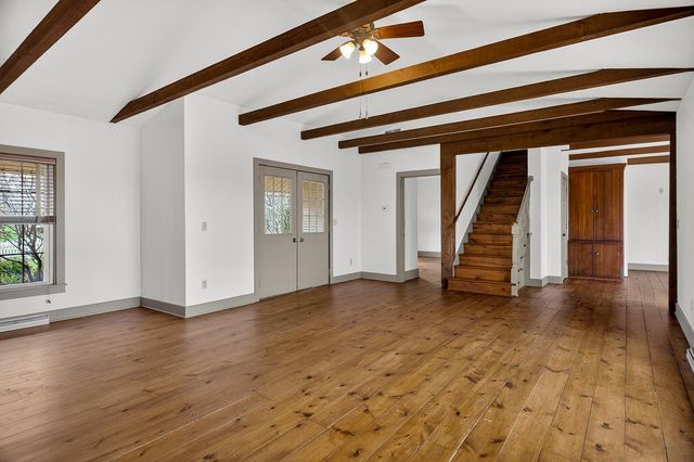 127 W RIVER Street, Rockton, IL 61072