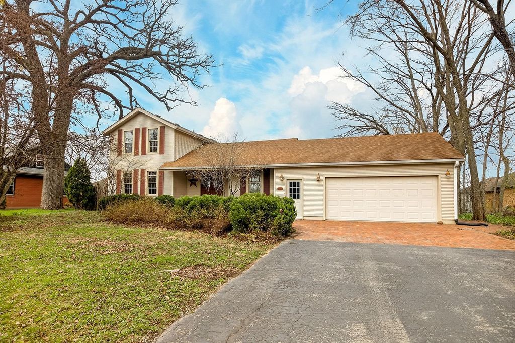 127 W RIVER Street, Rockton, IL 61072