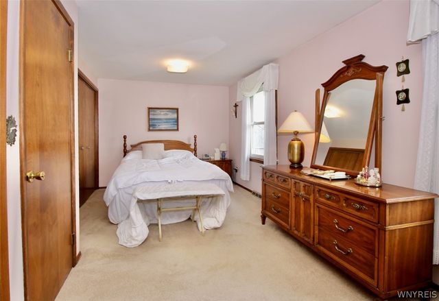 7980 Old Jennings Road, Eden, NY 14057