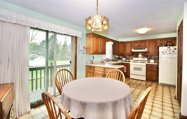 7980 Old Jennings Road, Eden, NY 14057