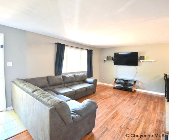 233 HYNDS AVE, Cheyenne, WY 82007