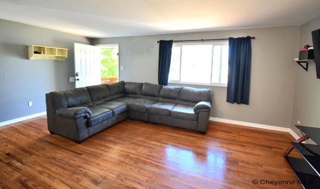 233 HYNDS AVE, Cheyenne, WY 82007