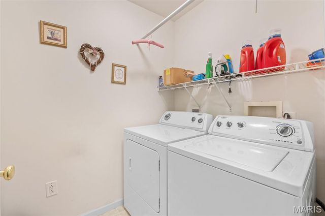 6813 Hampshire Court, Maryville, IL 62062