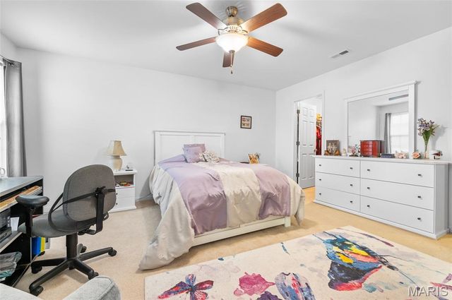 6813 Hampshire Court, Maryville, IL 62062