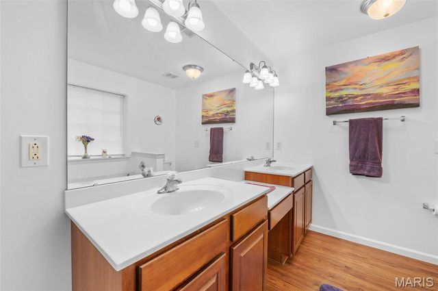 6813 Hampshire Court, Maryville, IL 62062