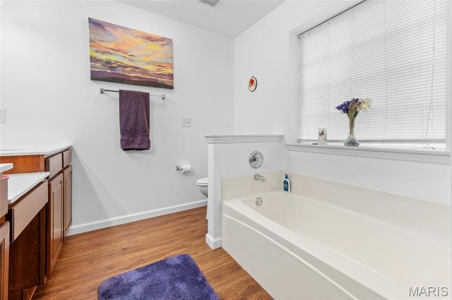 6813 Hampshire Court, Maryville, IL 62062