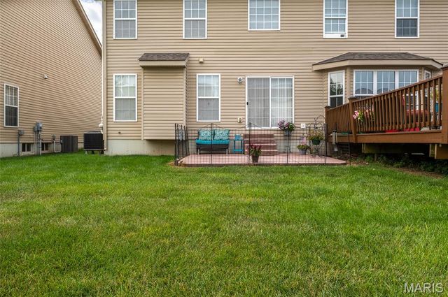 6813 Hampshire Court, Maryville, IL 62062