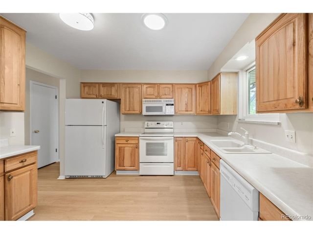 2985 S Eaton St, Denver, CO 80227