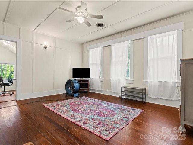 101 3rd Street, Cheraw, SC 29520