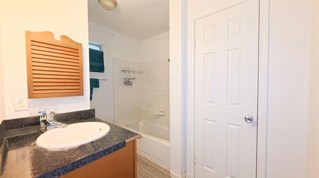 8618 Van Hut Lane, Houston, TX 77044