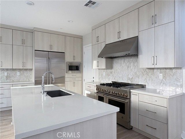 160 Longden, Lake Forest (el Toro), CA 92630