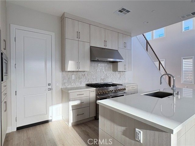 160 Longden, Lake Forest (el Toro), CA 92630