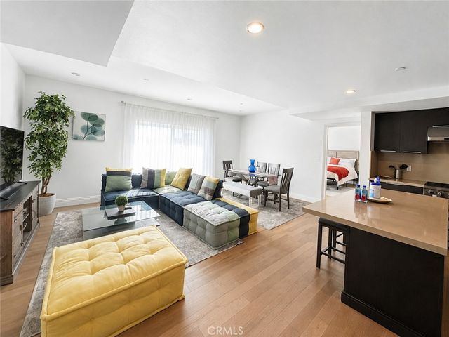 2939 Leeward Ave 615, Los Angeles, CA 90005