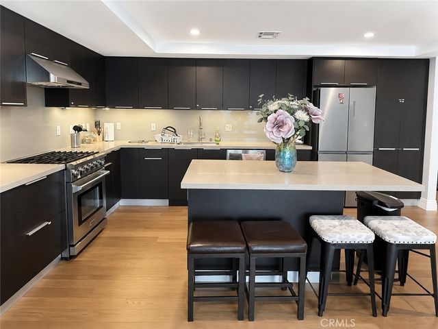 2939 Leeward Ave 615, Los Angeles, CA 90005