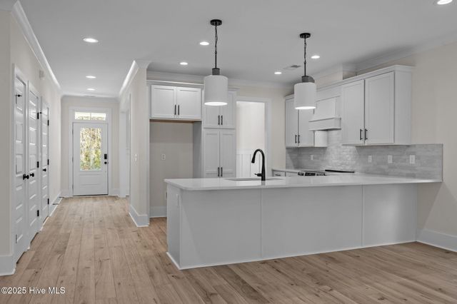 118 Pine View Boulevard, Beaufort, NC 28516