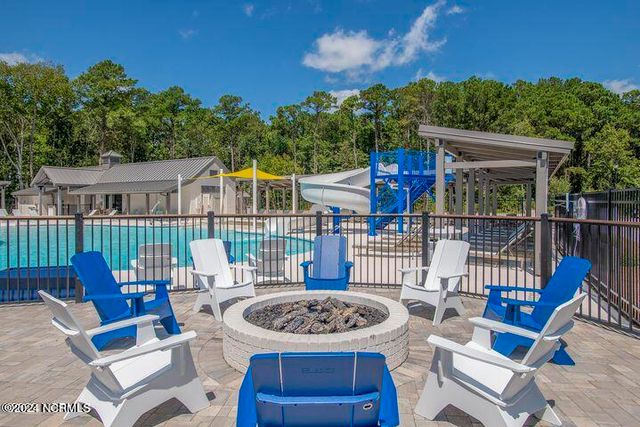 118 Pine View Boulevard, Beaufort, NC 28516