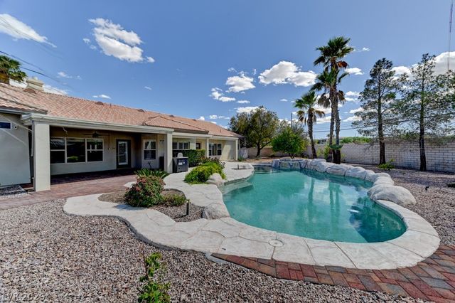 7540 Crystal Cave Drive, Las Vegas, NV 89117