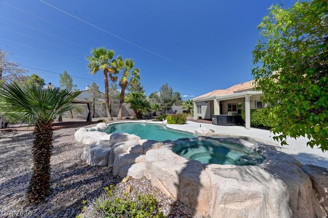 7540 Crystal Cave Drive, Las Vegas, NV 89117