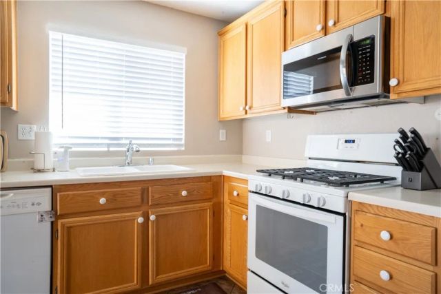 1316 Blazing Star, Perris, CA 92571