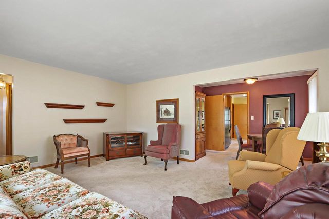 7703 31st AVENUE, Kenosha, WI 53142