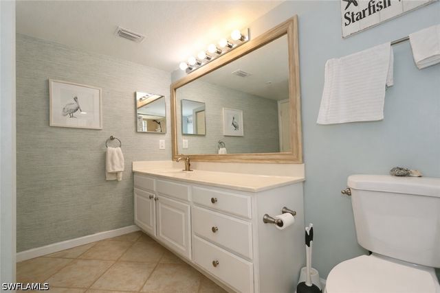 4105 Residence DR 707, Fort Myers, FL 33901