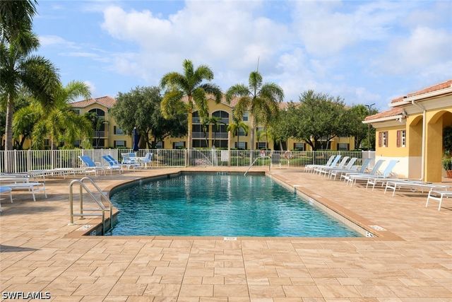 4105 Residence DR 707, Fort Myers, FL 33901