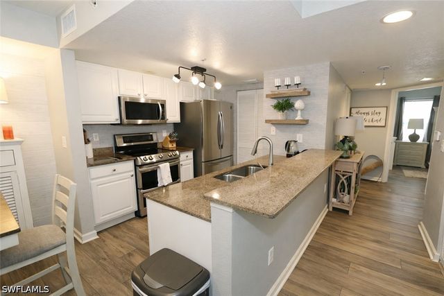 4105 Residence DR 707, Fort Myers, FL 33901