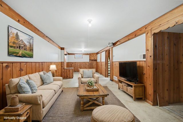 5422 Madison Street NE, Fridley, MN 55421