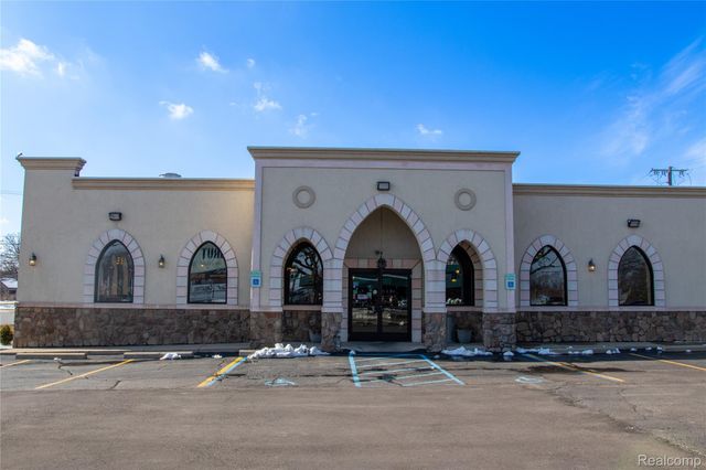 22700 Ford Road, Dearborn Heights, MI 48127