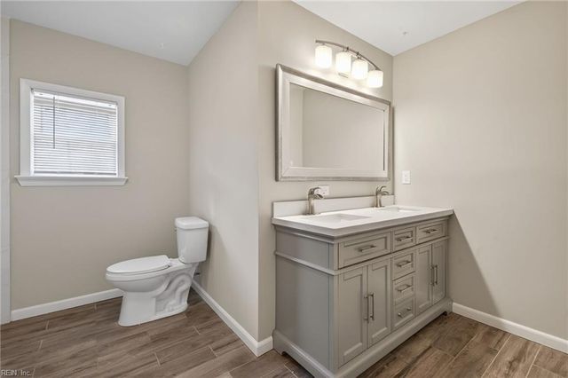 1502 James LNDG, Chesapeake, VA 23321