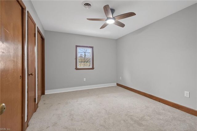 1502 James LNDG, Chesapeake, VA 23321