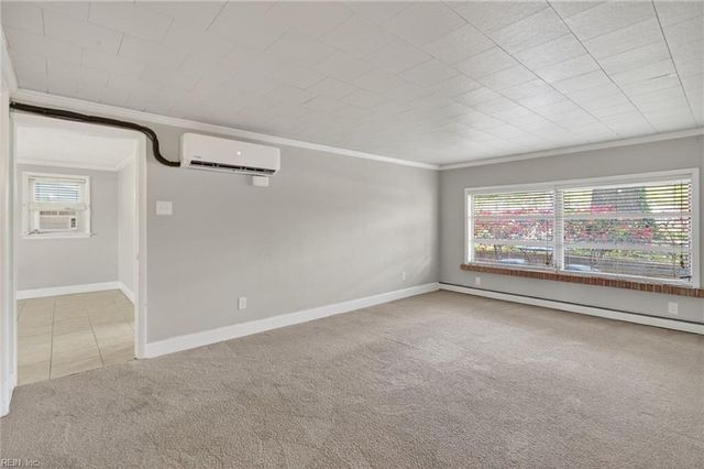 1502 James LNDG, Chesapeake, VA 23321