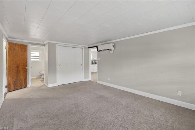 1502 James LNDG, Chesapeake, VA 23321