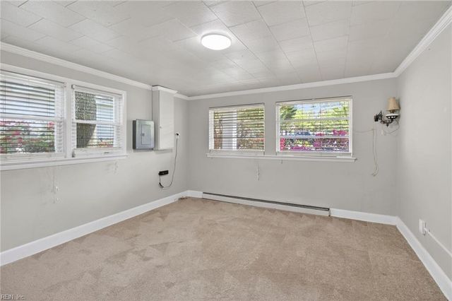 1502 James LNDG, Chesapeake, VA 23321