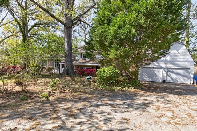 1502 James LNDG, Chesapeake, VA 23321