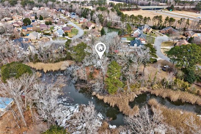 1502 James LNDG, Chesapeake, VA 23321