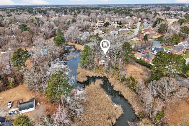 1502 James LNDG, Chesapeake, VA 23321