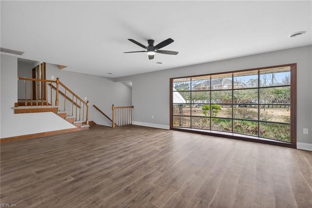 1502 James LNDG, Chesapeake, VA 23321