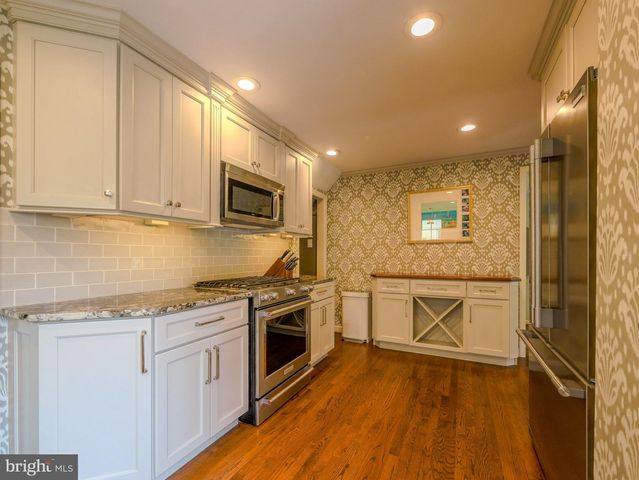 1255 MONTGOMERY AVE, Wynnewood, PA 19096