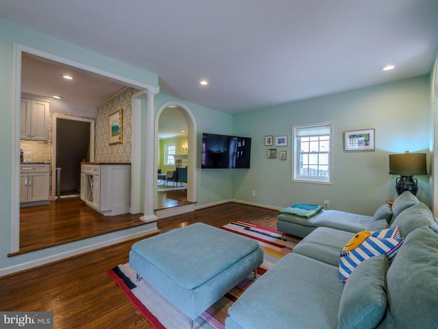 1255 MONTGOMERY AVE, Wynnewood, PA 19096