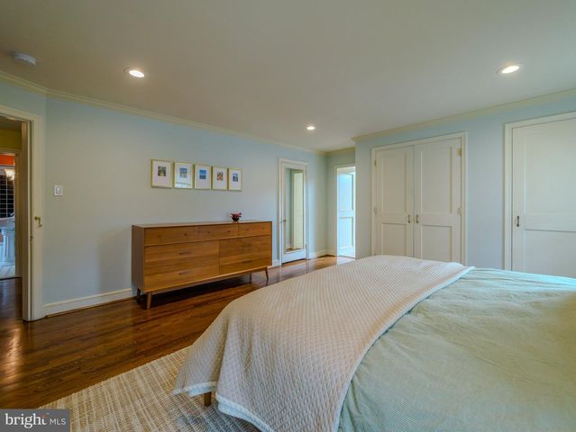 1255 MONTGOMERY AVE, Wynnewood, PA 19096