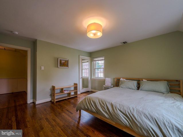 1255 MONTGOMERY AVE, Wynnewood, PA 19096