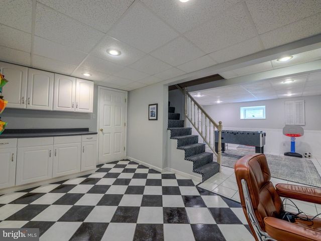 1255 MONTGOMERY AVE, Wynnewood, PA 19096