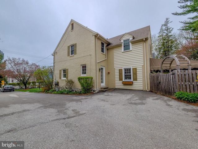 1255 MONTGOMERY AVE, Wynnewood, PA 19096