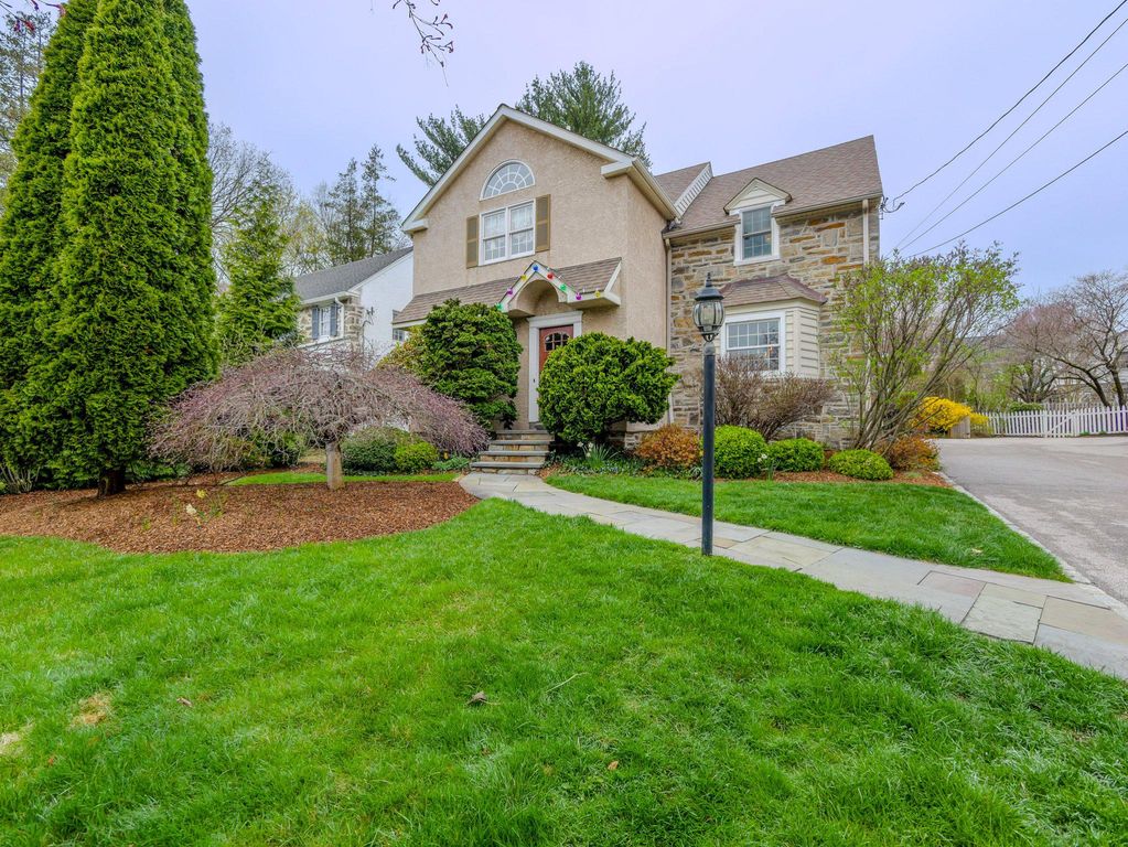 1255 MONTGOMERY AVE, Wynnewood, PA 19096