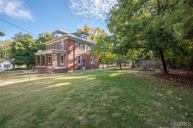 1215 Union Street, Alton, IL 62002