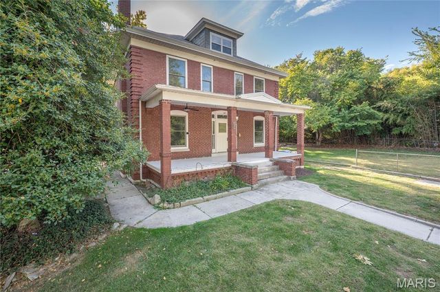 1215 Union Street, Alton, IL 62002