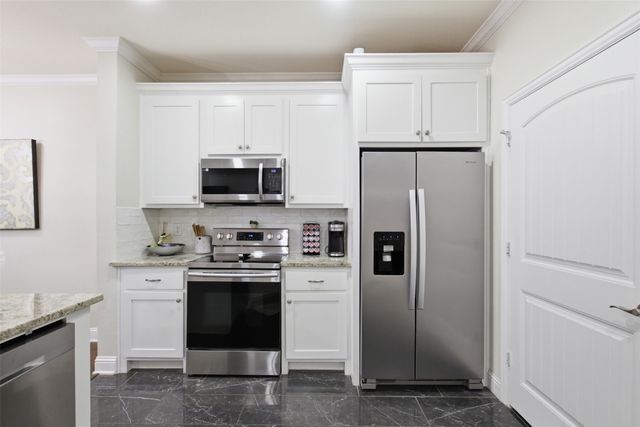 1505 Lakeview Drive, Grand Prairie, TX 75051